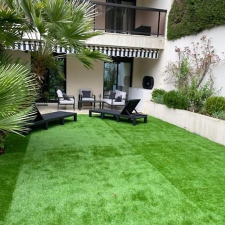 T2 Avec Terrasse Et Jardin Appartement Cannes Buitenkant foto