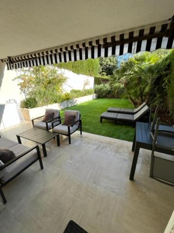 T2 Avec Terrasse Et Jardin Appartement Cannes Buitenkant foto